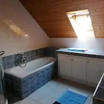 Sara Vendeghaz Appartement