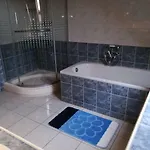 Appartement Sara Vendeghaz *